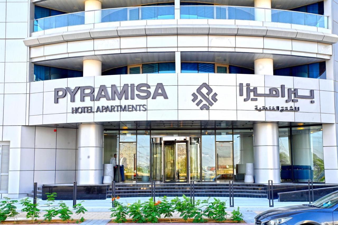 Pyramisa Hotel Apartments Дубай Экстерьер фото