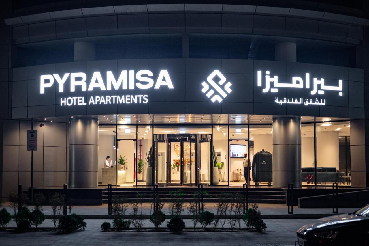 Pyramisa Hotel Apartments Дубай Экстерьер фото